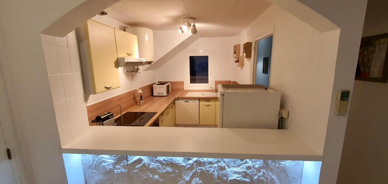 Apt Port Rhodes C, 2 Chbres, 2 Terrasses, Vue Sur Canal Principal De La Marina Et Sur Les Pyrenees Apartment Емпуриабрава Екстериор снимка