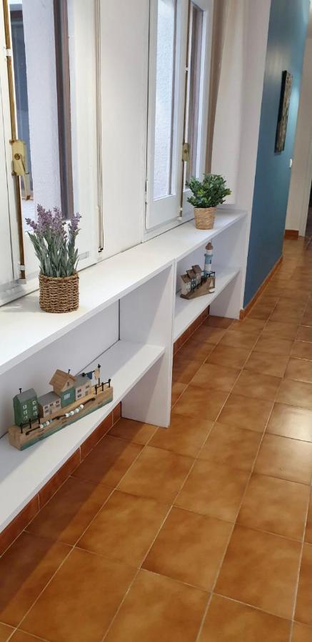 Apt Port Rhodes C, 2 Chbres, 2 Terrasses, Vue Sur Canal Principal De La Marina Et Sur Les Pyrenees Apartment Емпуриабрава Екстериор снимка